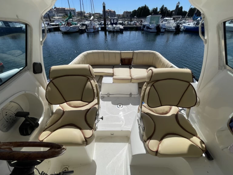 Motorboat rental with or without captain Lema Vilanova de Arousa