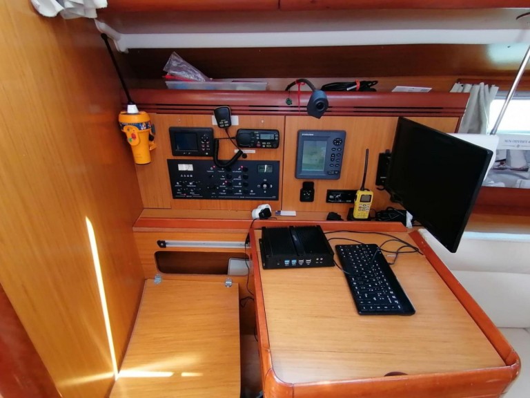 Bareboat Rental Sailboat Jeanneau with a boat licence