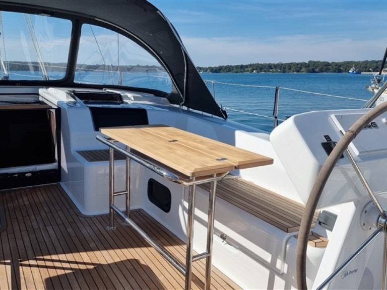Sailboat rental with or without captain Hanse Pula