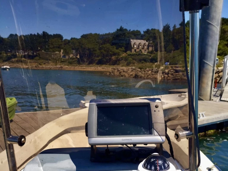 CREMO CRESCENT PANDA 551 in Larmor-Baden on SamBoat