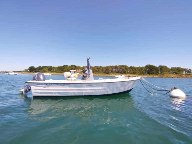Motorboat rental in Larmor-Baden - CREMO CRESCENT PANDA 551