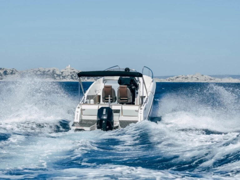 Rent a Quicksilver Activ 755 Open Marseille