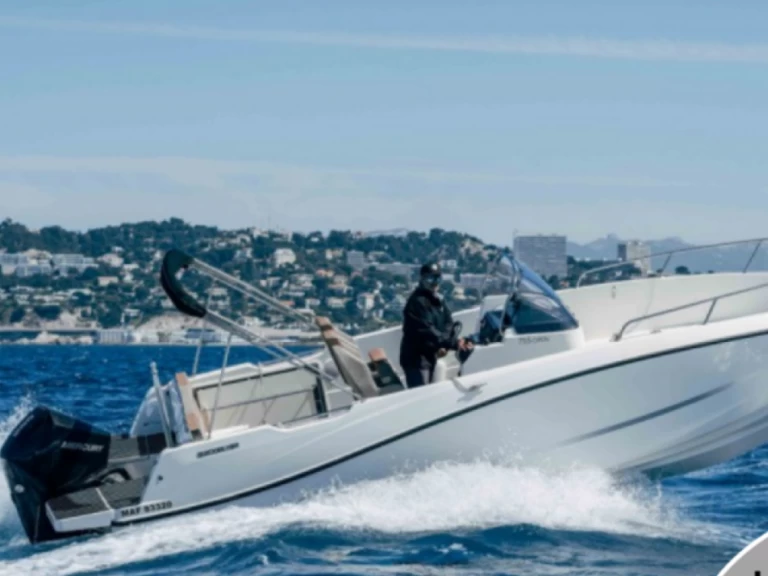 Motorboat rental in Marseille - Quicksilver Activ 755 Open