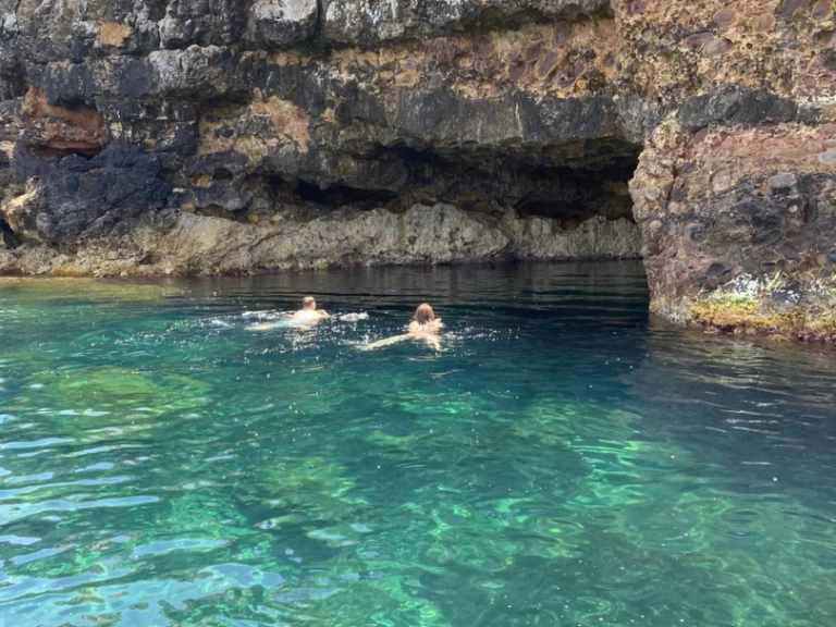 Motorboat for rent Marzamemi at the best price