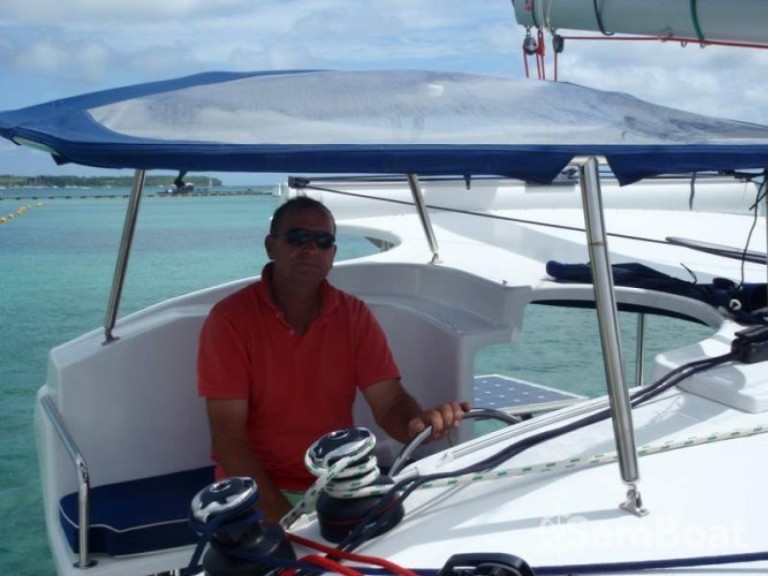 Boat rental Fountaine Pajot Mahe 36 Evolution in Le Marin on Samboat