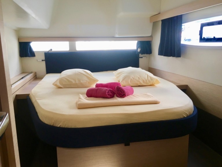 Catamaran rental with or without captain Fountaine Pajot Le Marin