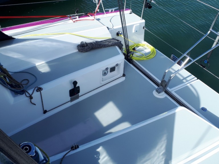 Yacht charter Lorient cheap RM 890+