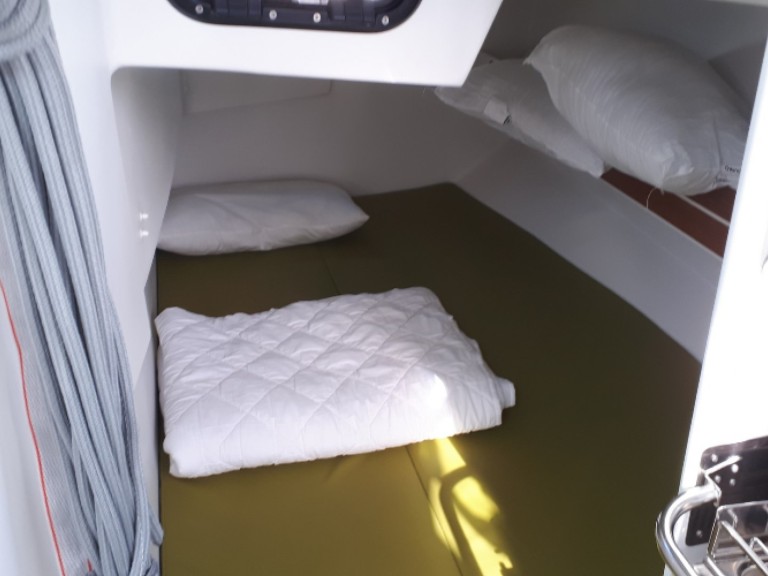 Sailboat rental with or without captain RM Lorient