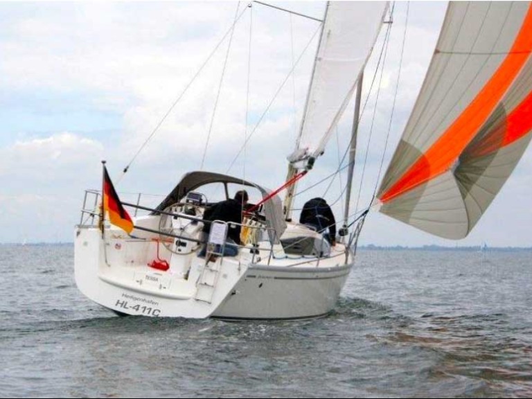 20 DELPHIA 31  DI in Arzon on SamBoat