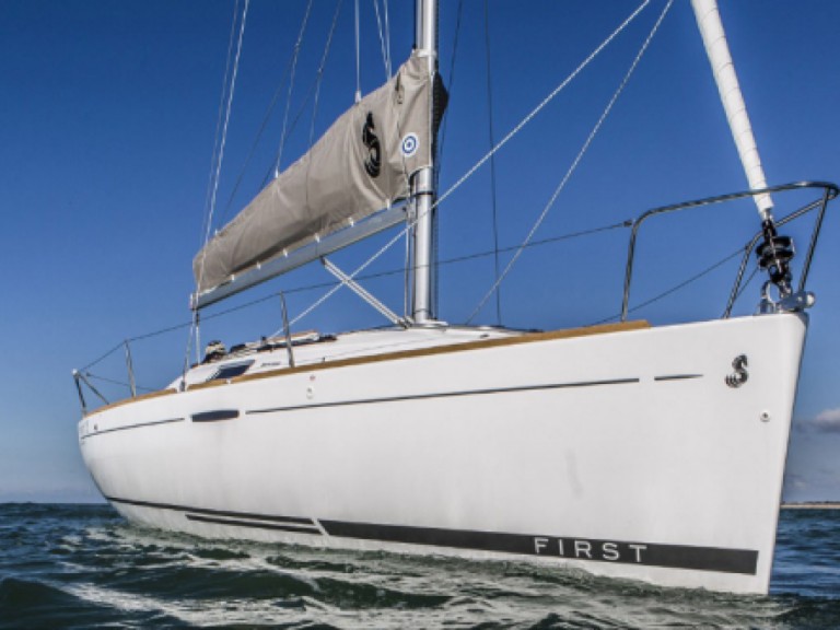Boat rental 4 FIRST 25 S in Arzon on Samboat