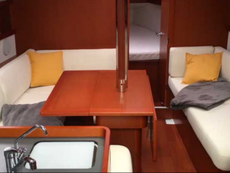 Bareboat Rental Sailboat 4 with a boat licence