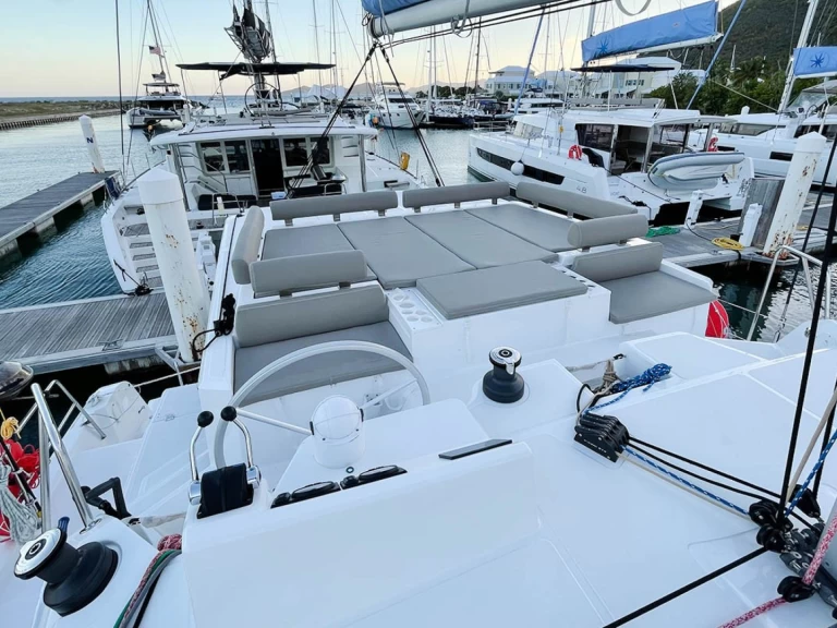 Bali Bali Catspace Voile charter bareboat or captained in  Road Town