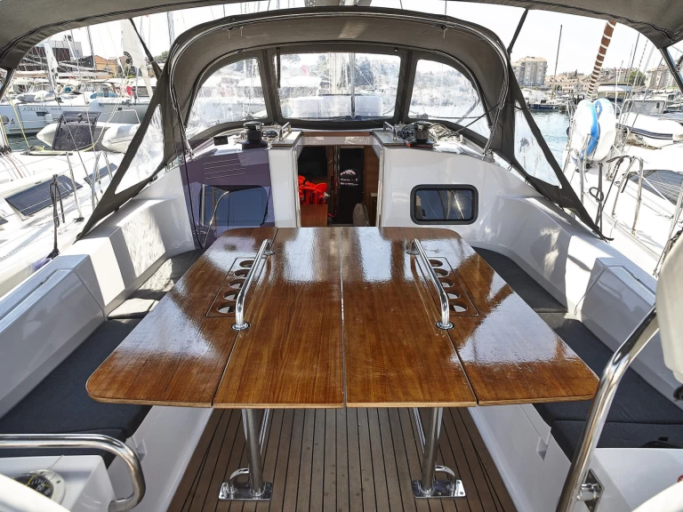 Rent a Elan Impression 45.1 Biograd na Moru