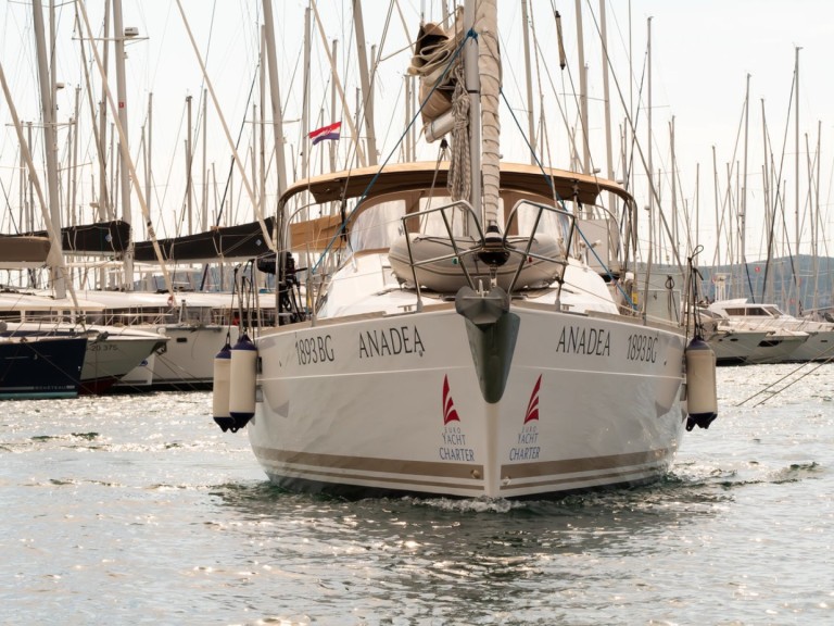 Bareboat Rental Sailboat Elan with a boat licence