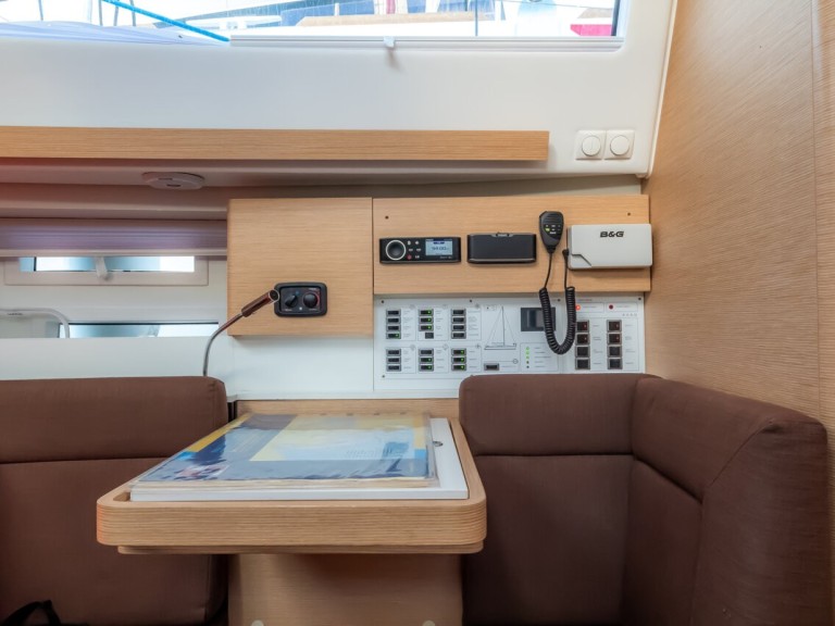 Bareboat Rental Sailboat Elan with a boat licence