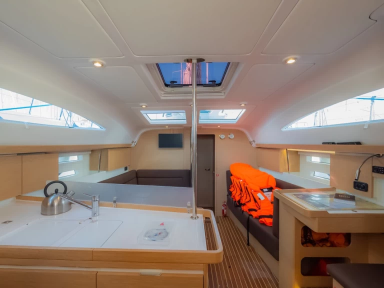 Sailboat rental with or without captain Elan Biograd na Moru