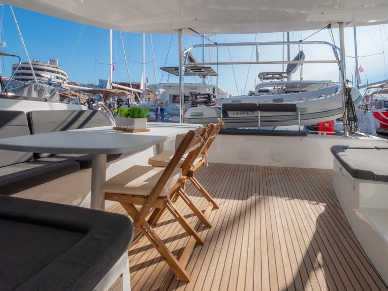 Yacht charter Biograd na Moru cheap Lagoon 42
