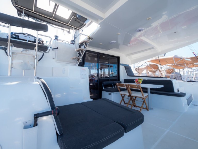 Catamaran rental in Biograd na Moru - Lagoon Lagoon 42