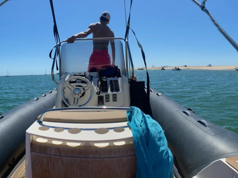 Rent a Capelli Capelli 700 Sun Royan