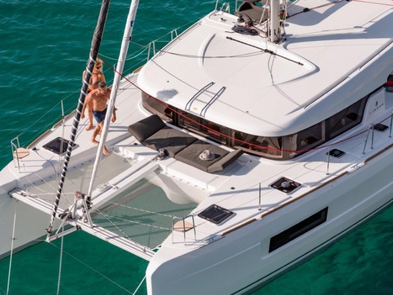 Rent a Lagoon Lagoon 40 Punat