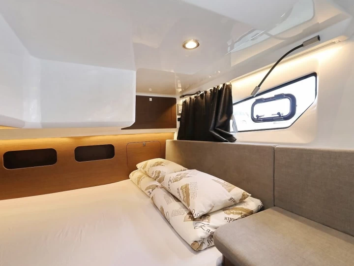 Rent a Bénéteau Antares 11 FLY Biograd na Moru