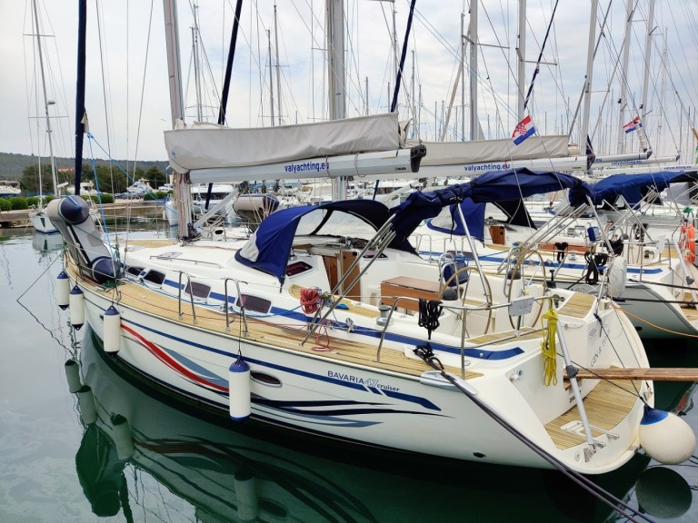 Sailboat rental in Sukošan - Bavaria Cruiser 47