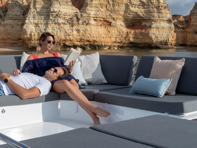 Fountaine Pajot Elba 45 in Road Town on SamBoat