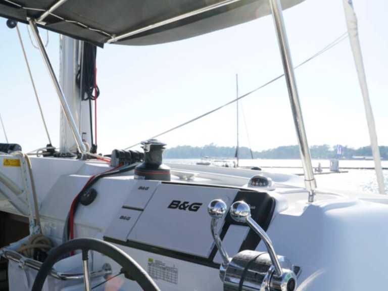 Boat rental Lagoon Lagoon 40 in Lefkáda on Samboat