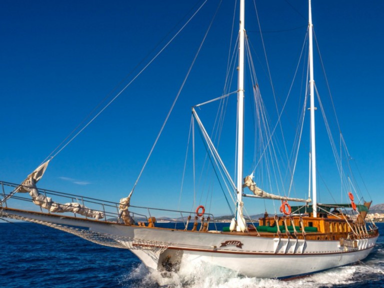 Aegean Yacht Alisa in Stobreč on SamBoat