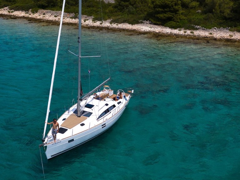 Rent a Elan Impression 45.1 Pula