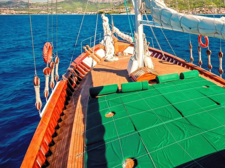 Rent a Aegean Yacht Alisa Stobreč