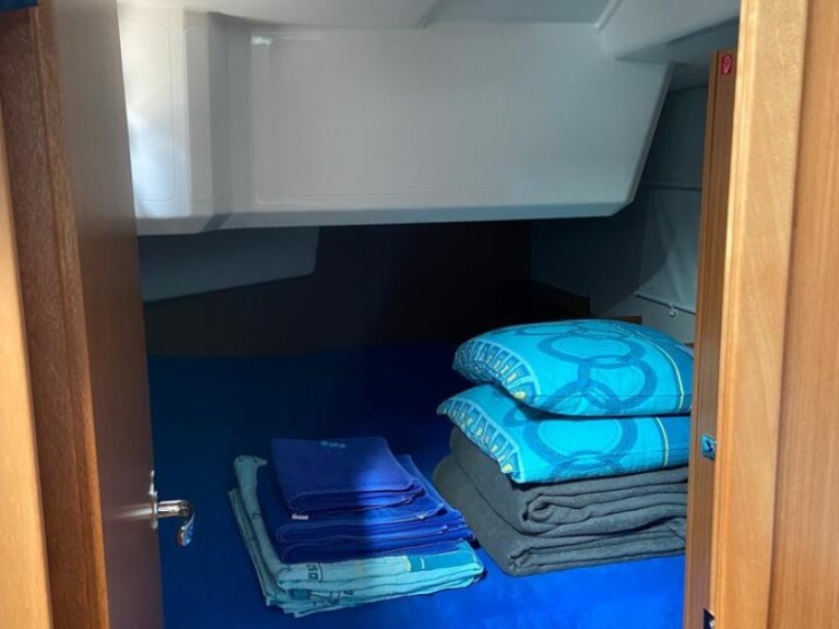 Bavaria Bavaria C38 charter bareboat or captained in  Vrsar