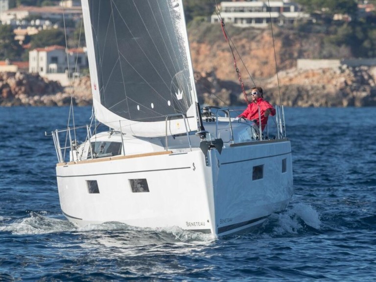 Rent a Bénéteau Oceanis 38.1 Rogoznica