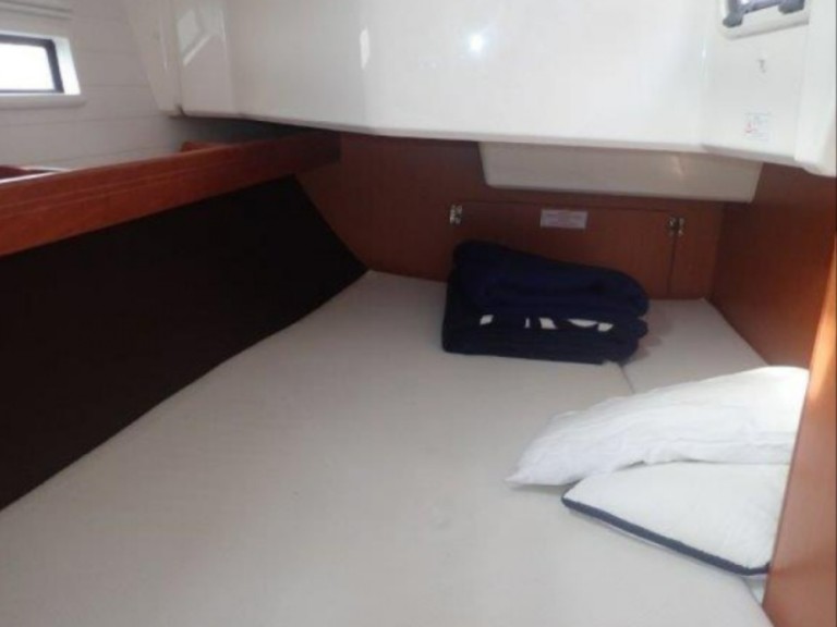 Yacht charter Sukošan cheap Bavaria 37 '15