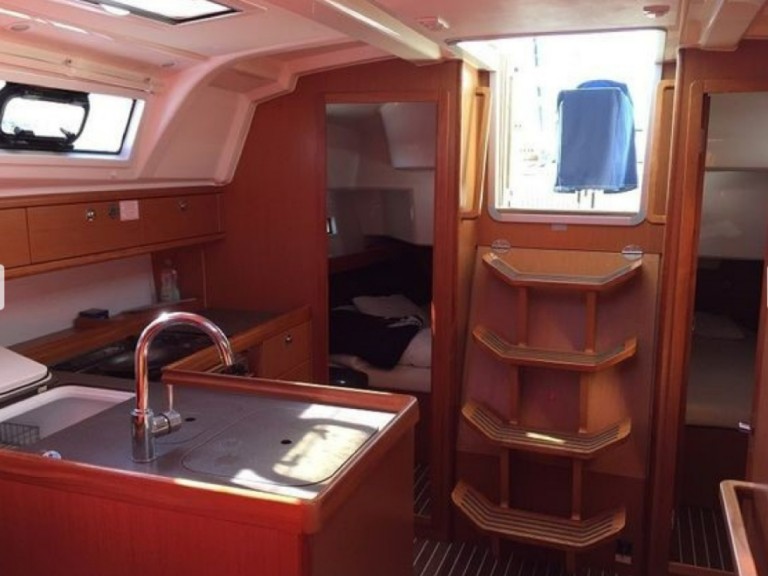 Bavaria Bavaria 37 '15 in Sukošan on SamBoat