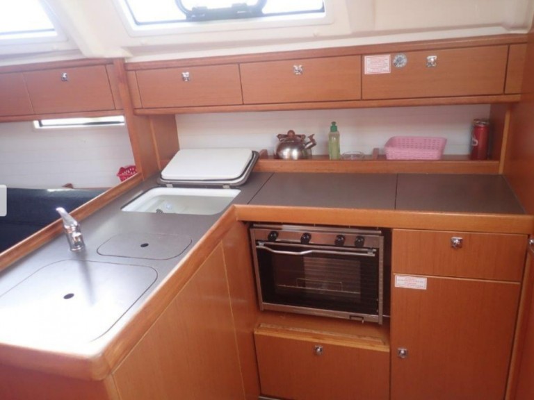 Rent a Bavaria Bavaria 37 '15 Sukošan