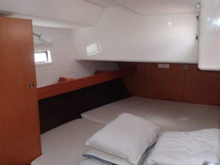 Yacht charter D-Marin Dalmacija Marina cheap Bavaria 46 BT '15