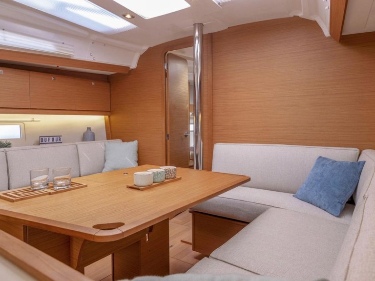 Dufour Dufour 390 in Biograd na Moru on SamBoat