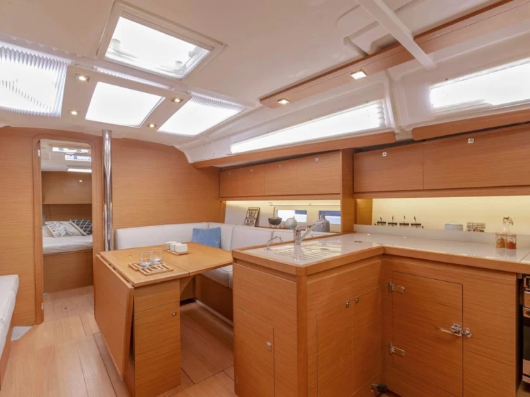 Rent a Dufour Dufour 390 Biograd na Moru