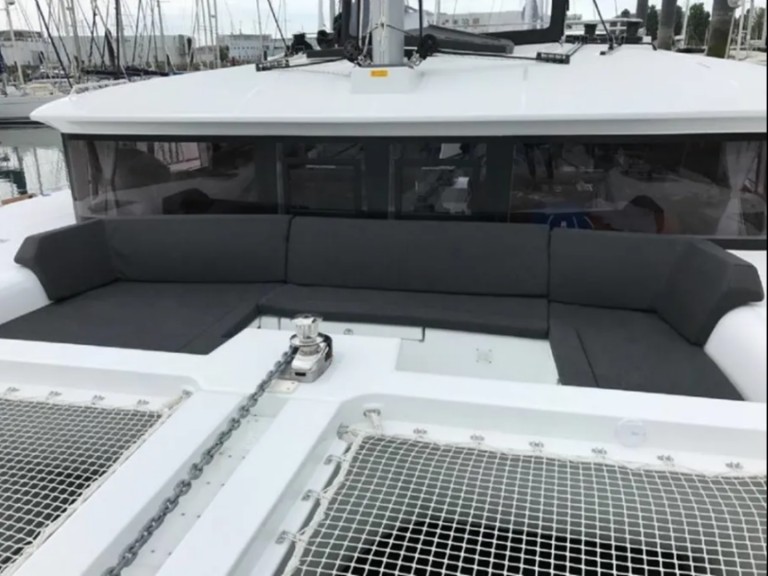 Catamaran rental in Šibenik - Lagoon Lagoon 450 F