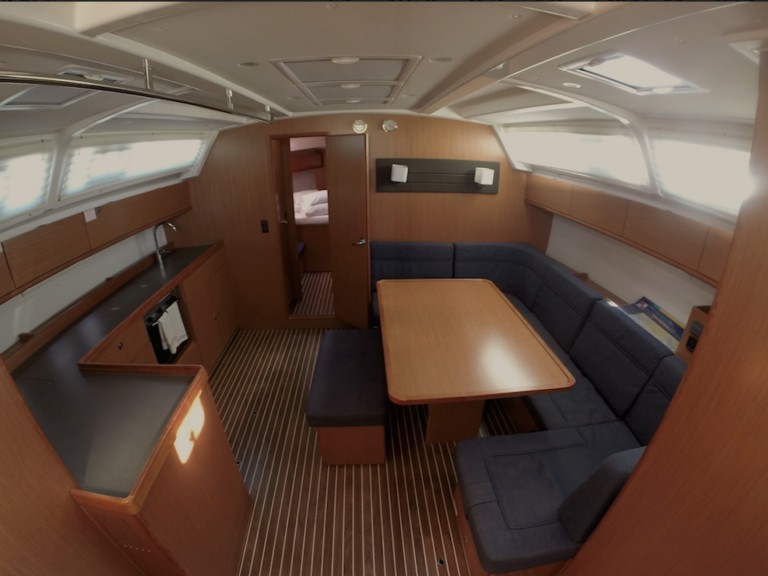 Bavaria Cruiser 46 in Zadar on SamBoat