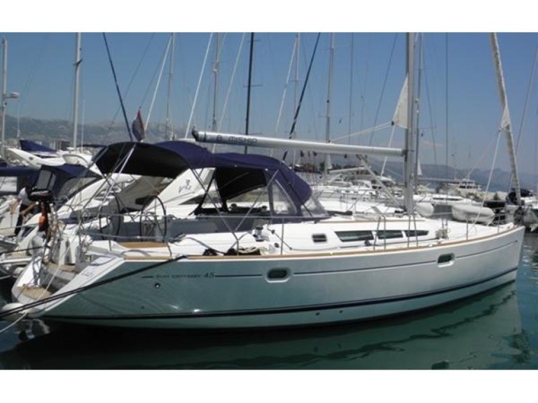 Jeanneau Sun Odyssey 45 in Rijeka on SamBoat