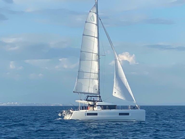 Bareboat Rental Catamaran Lagoon with a boat licence