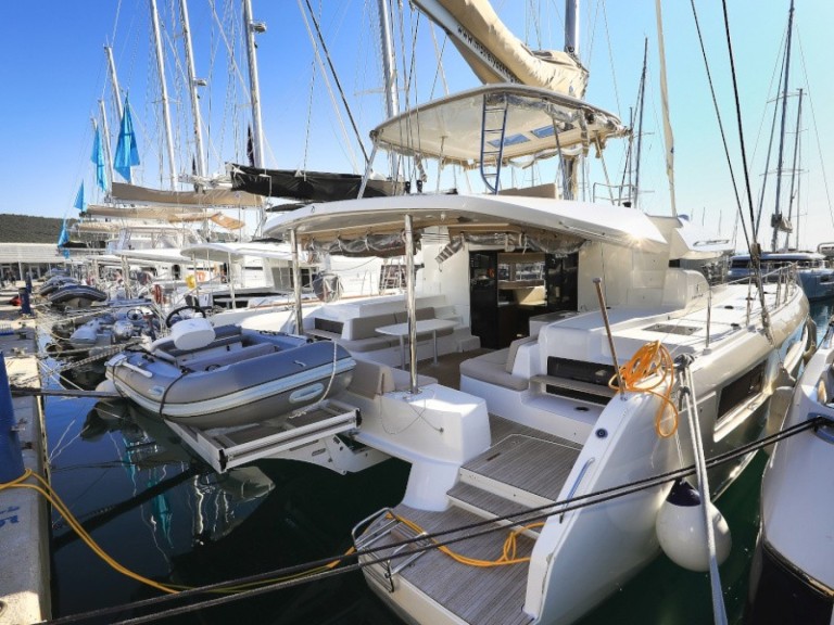 Bareboat Rental Catamaran Lagoon with a boat licence