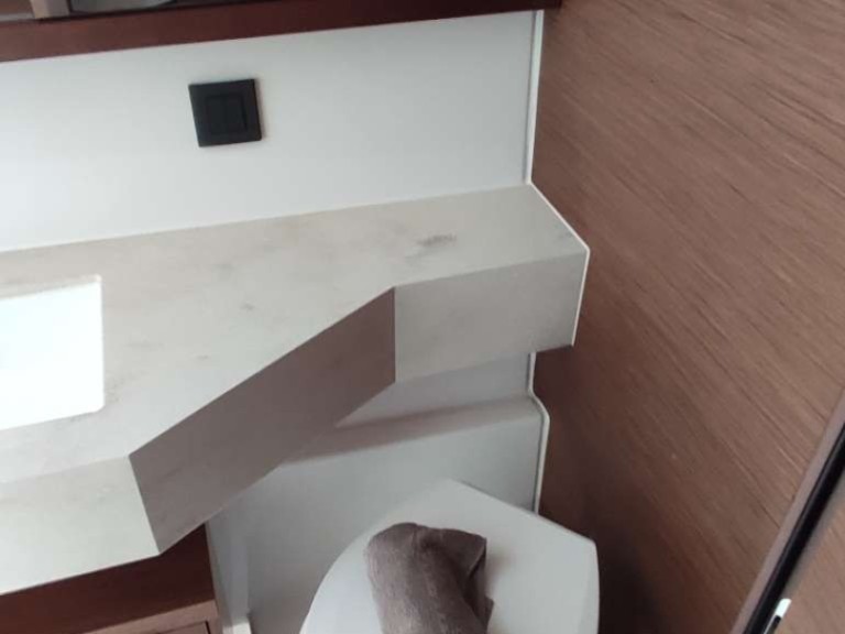 Rent a Lagoon Lagoon 46 Lávrio