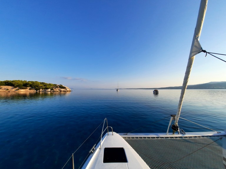 Catamaran for rent Alimos at the best price