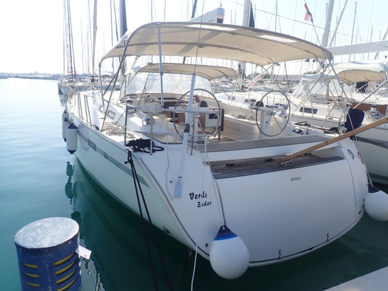 Rent a Bavaria Bavaria 55 BT '12 Sukošan