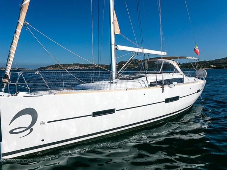 Sailboat rental in Olbia - Dufour Dufour 412 Grand Large