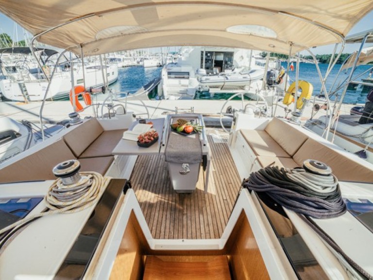 Bénéteau Oceanis 45 charter bareboat or captained in  Šibenik