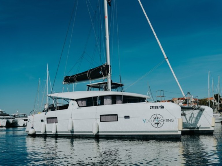 Catamaran rental with or without captain Lagoon Šibenik